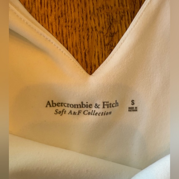 2 A&F bodysuits - Picture 3 of 5